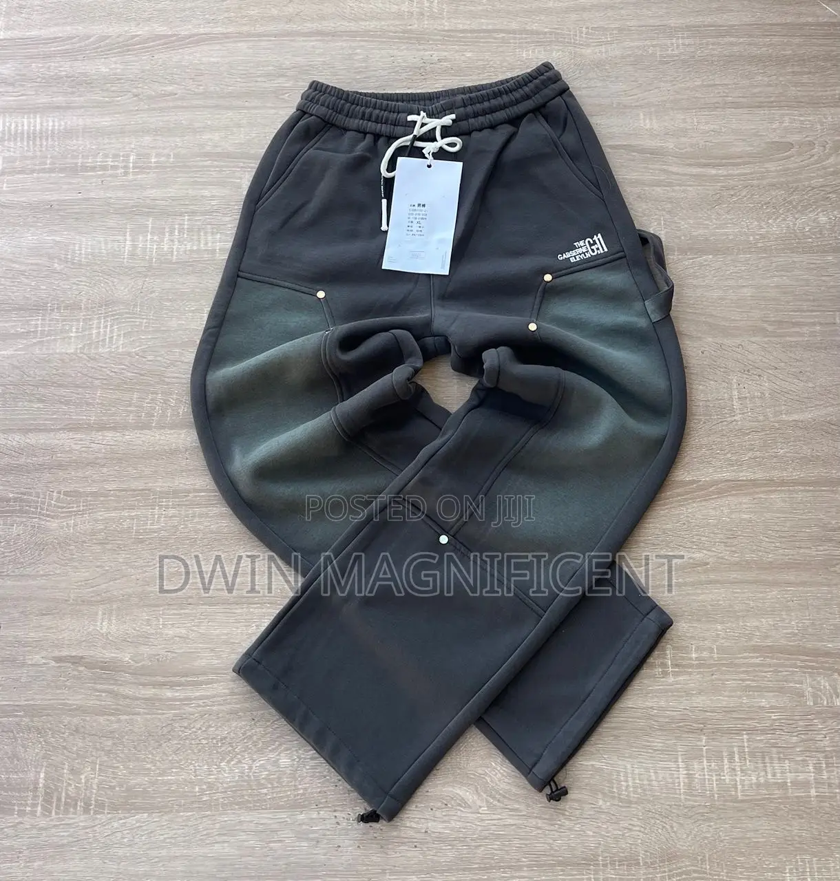 100% Thick Jogger Pants