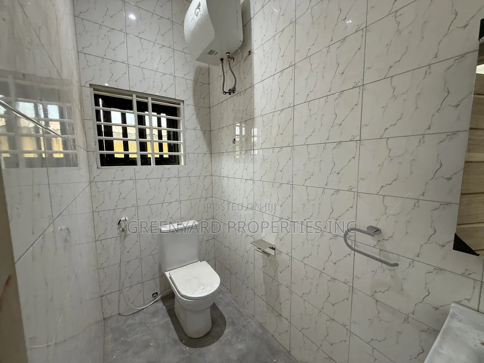 2bdrm Apartment in Ars, East Legon for rent