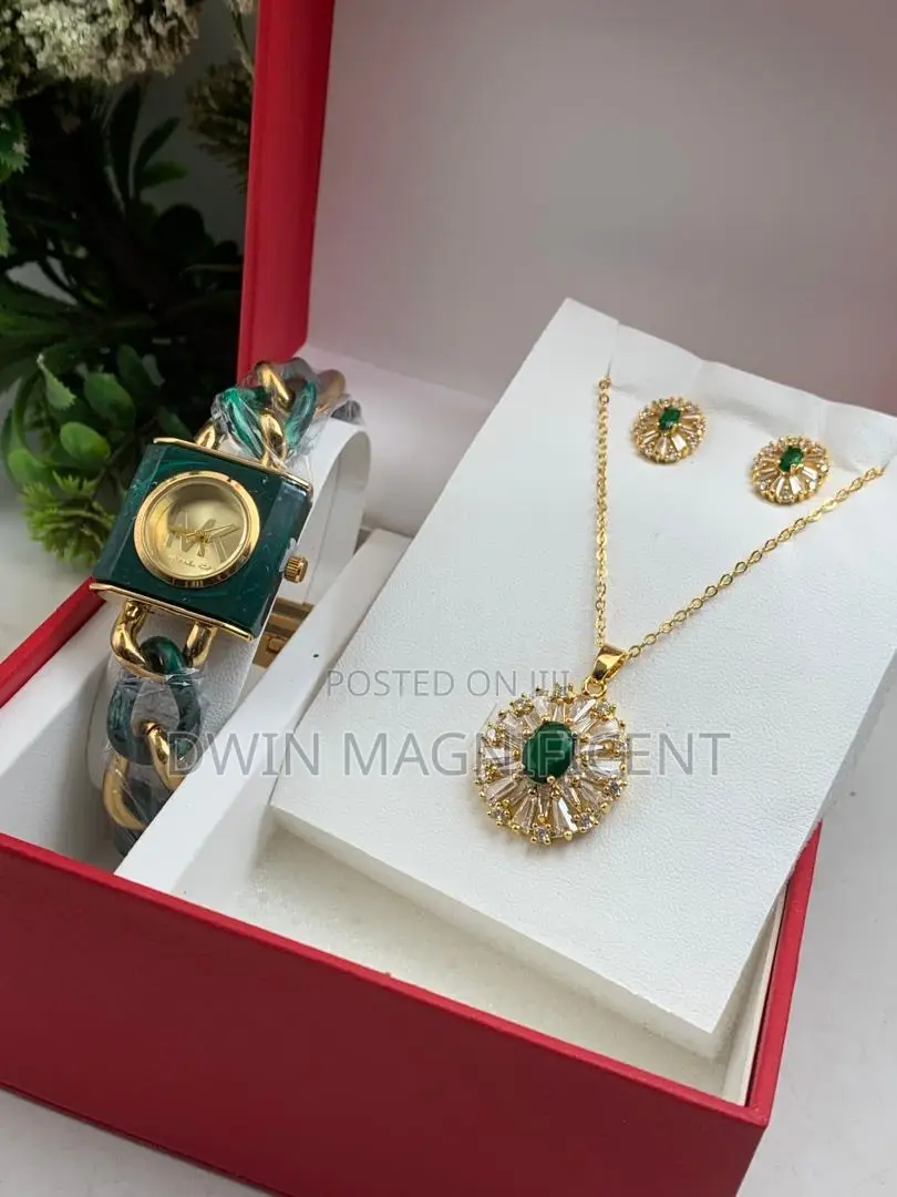 Portable Female Jewelry Set