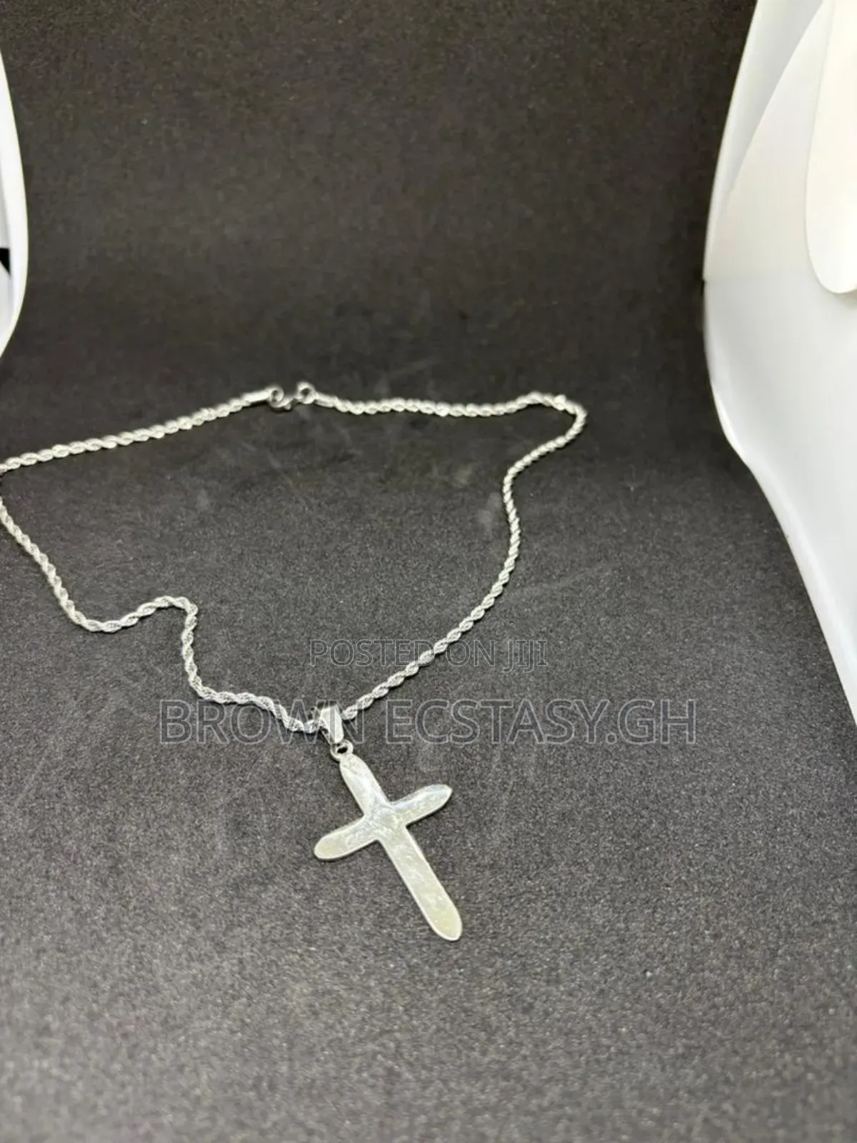 Glossy Cross Necklace ( Available in Silver or Gold)