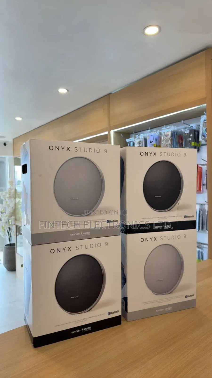 Onyx Studio 9