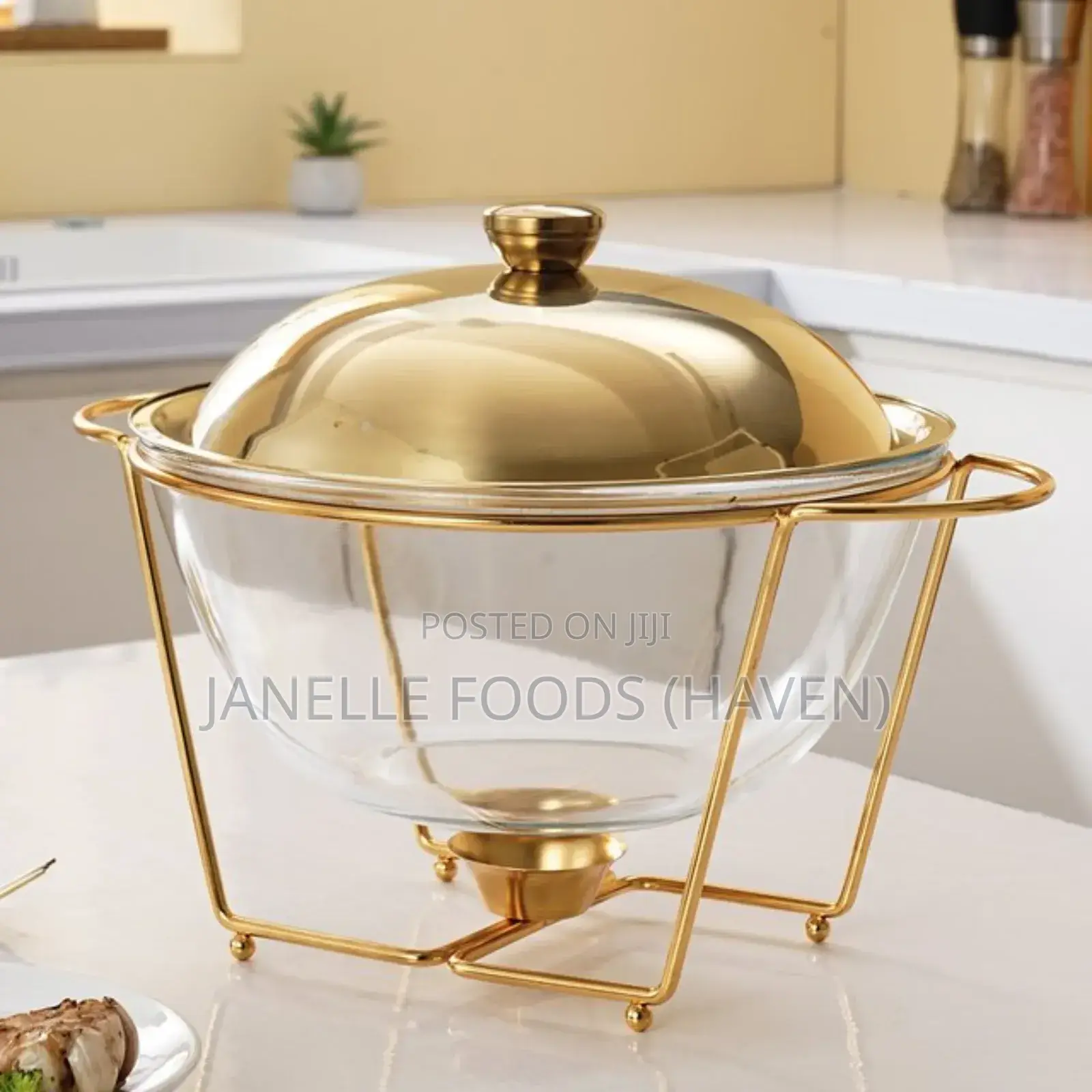 Deluxe Round Gold-toned Glass Chafing Dish