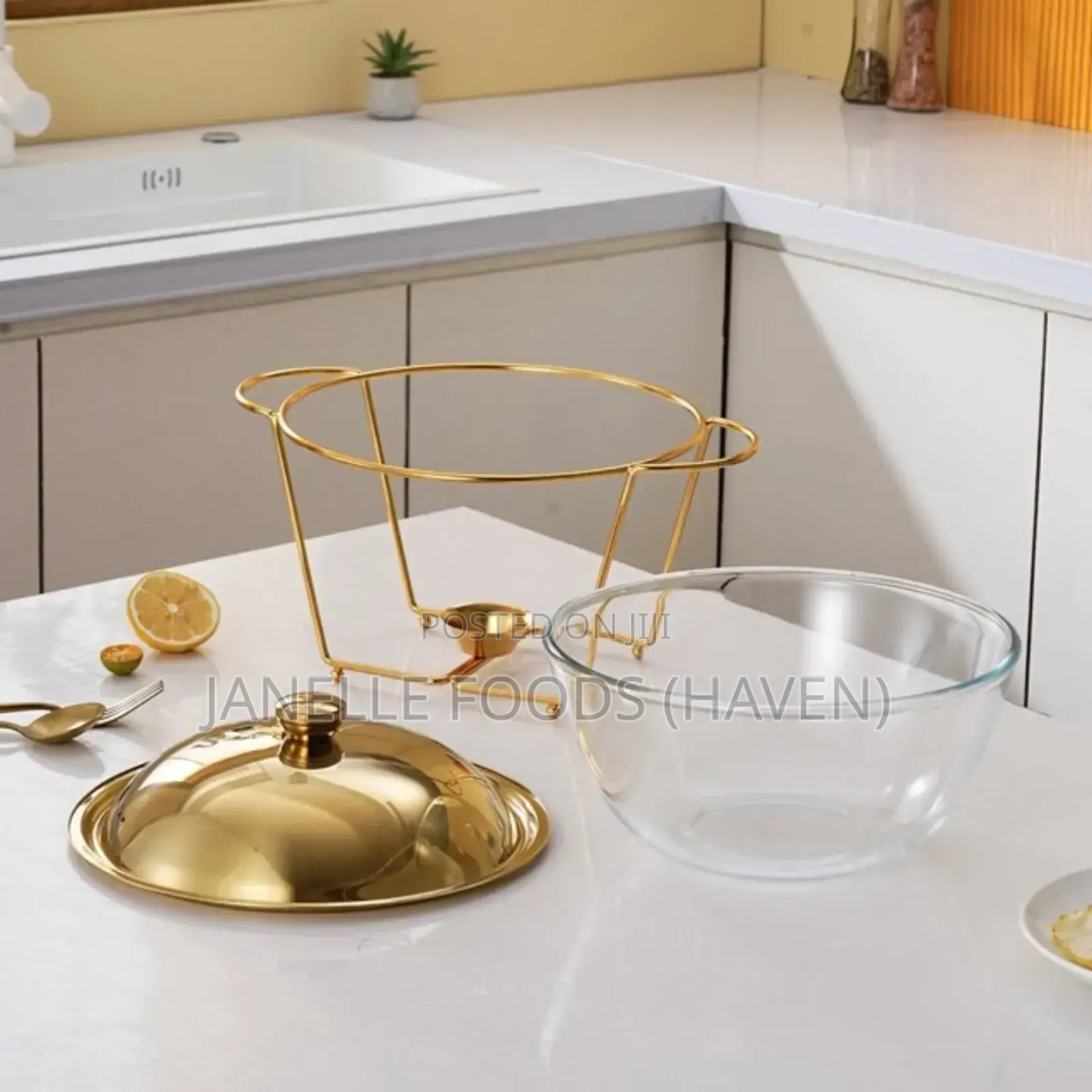 Deluxe Round Gold-toned Glass Chafing Dish