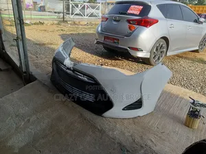 Toyota Corolla in Front Bumper