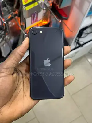 Apple iPhone SE (2020) 128 GB Black