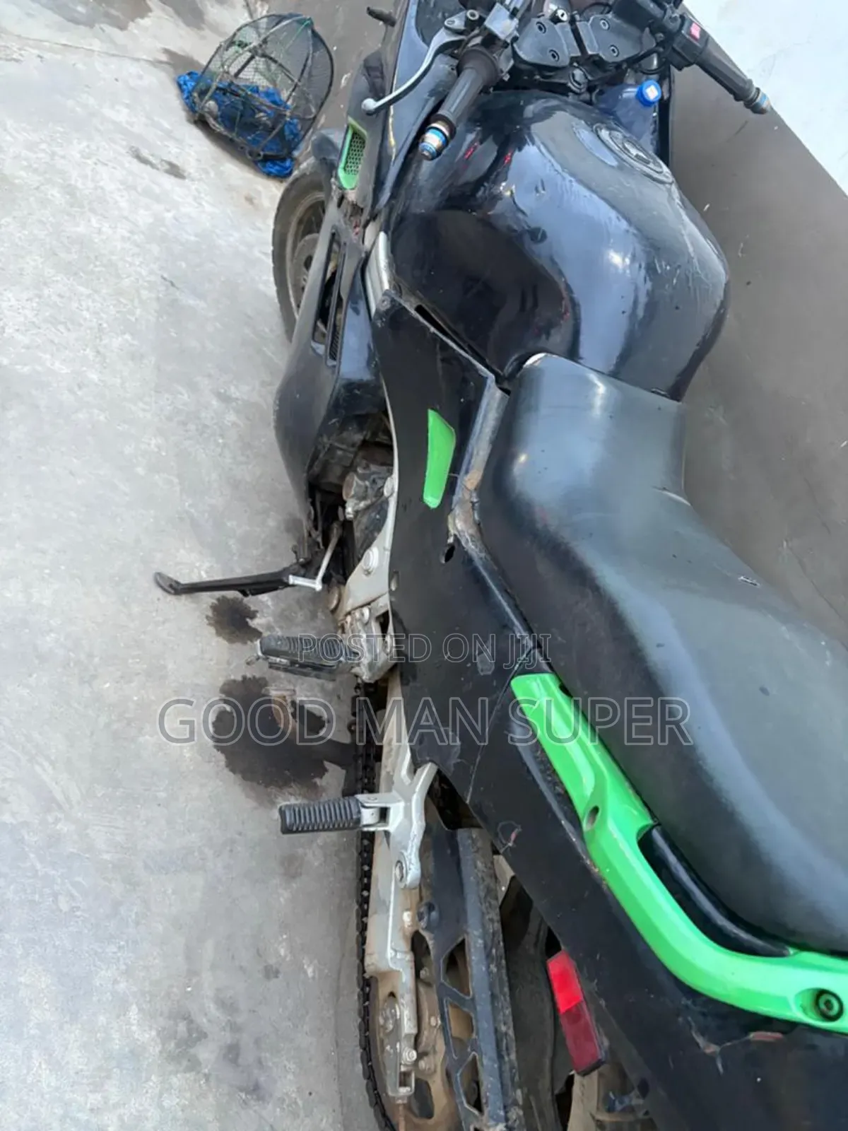 Suzuki 1998 Black