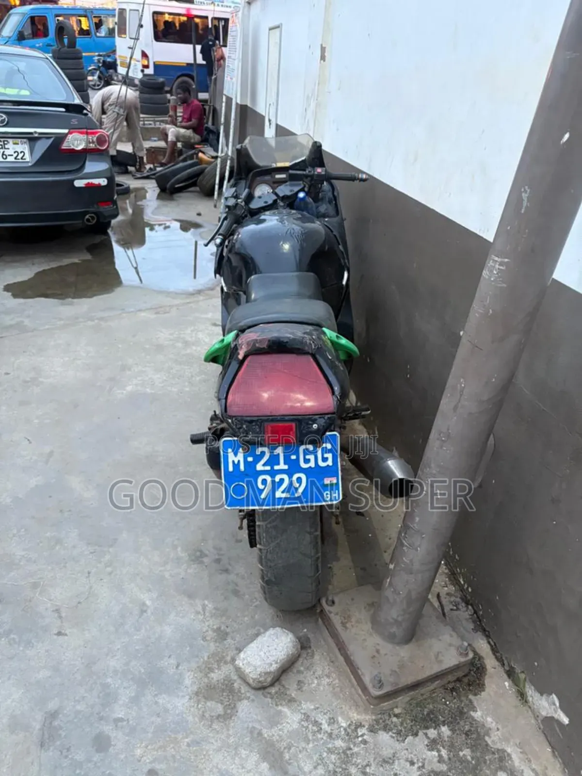 Suzuki 1998 Black