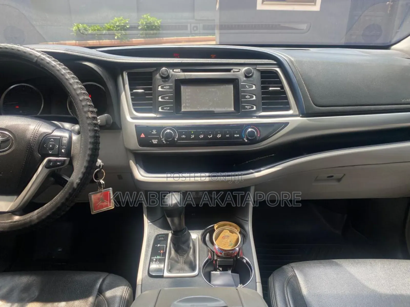 Toyota RAV4 XLE 4dr SUV (2.5L 4cyl 6A) 2018 Brown