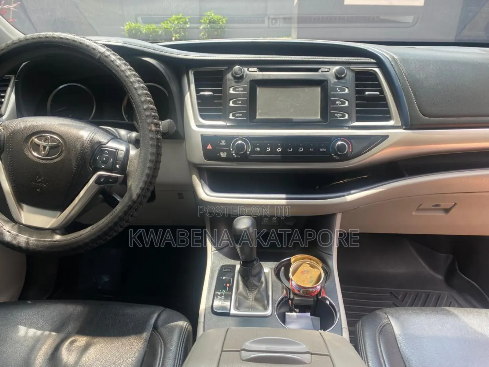 Toyota RAV4 XLE 4dr SUV (2.5L 4cyl 6A) 2018 Brown