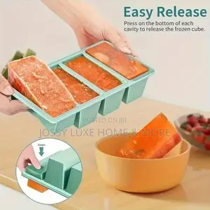 Silicone Mold Frozen Ice Cube Tray for 4cell Storage With Lid