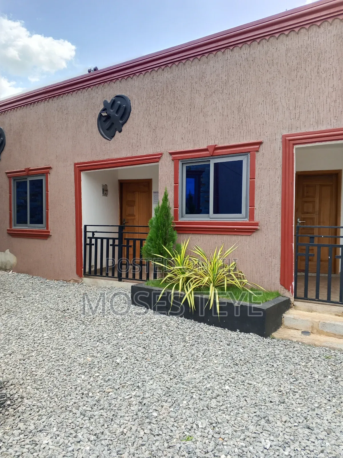 Mini Flat in Mifund Real Estate, Malejor for rent