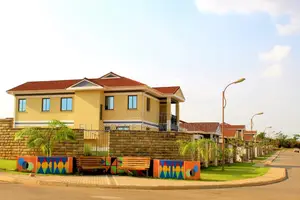 5bdrm House in Pgl Estate, Kumasi Metropolitan for sale