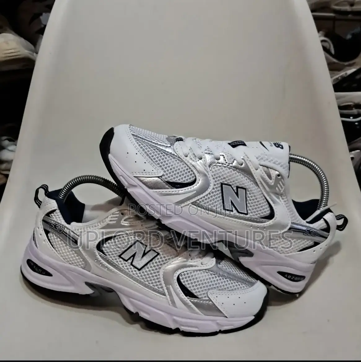 New Balance 530