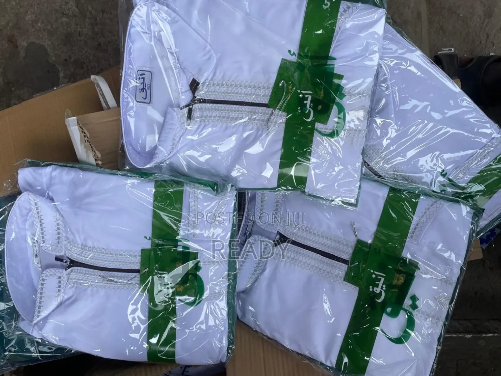 Men Top Down (White)