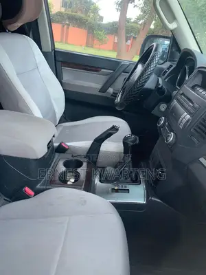 Mitsubishi Pajero V80 3.2 DI-D 2015 Black