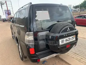 Mitsubishi Pajero V80 3.2 DI-D 2015 Black