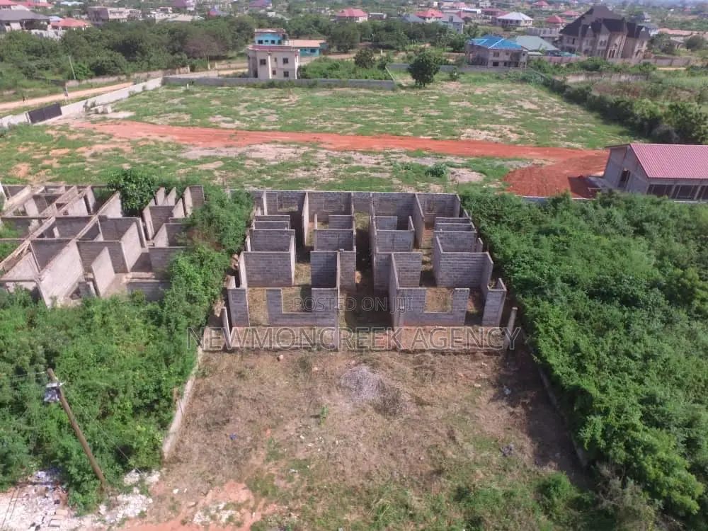 2bdrm Apartment in Oyibi,Sasabi, Accra Metropolitan for sale