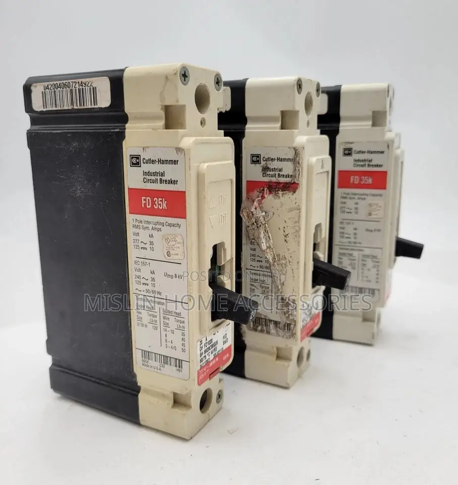 Cutler Hammer / Eaton Ehd1045 Circuit Breaker(Used)