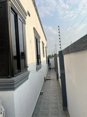 3bdrm House in Testimonial Building, Ghana Flag for sale