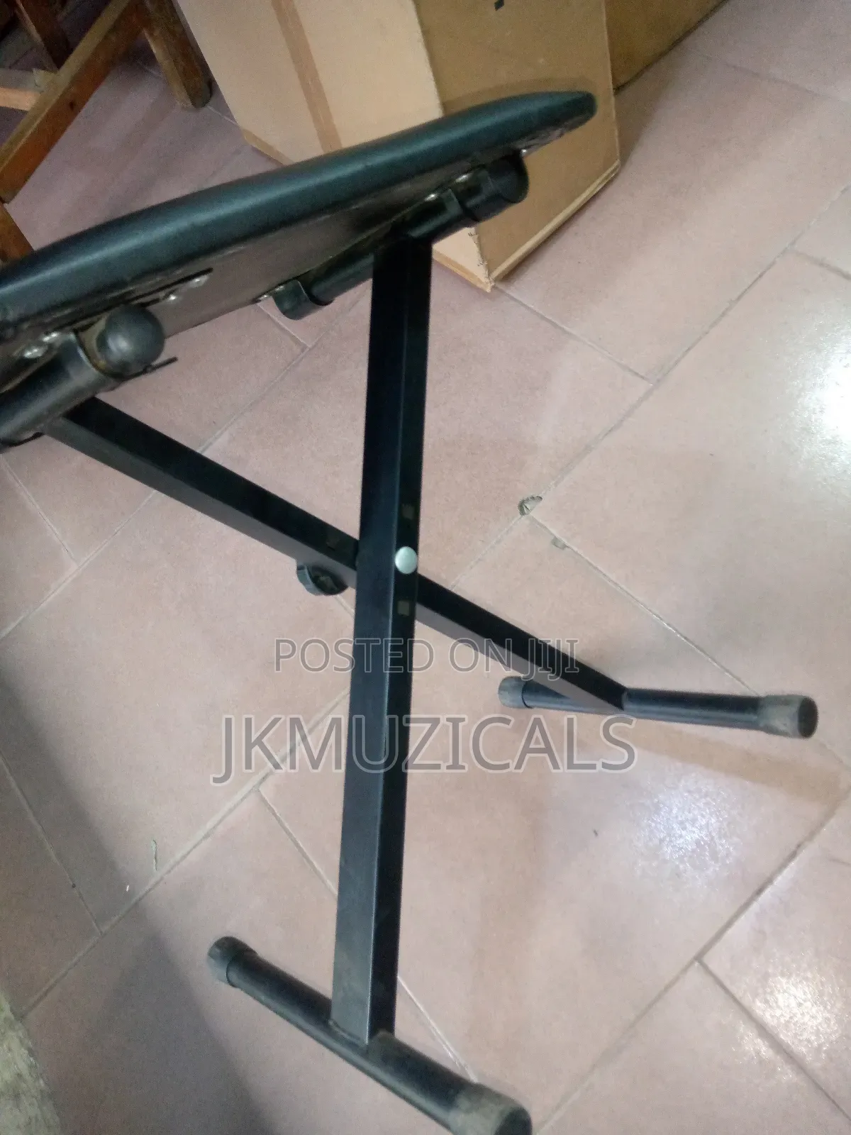 Piano Stool_ Keyboard Seat