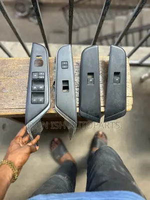 Toyota Camry Power Window Switch.