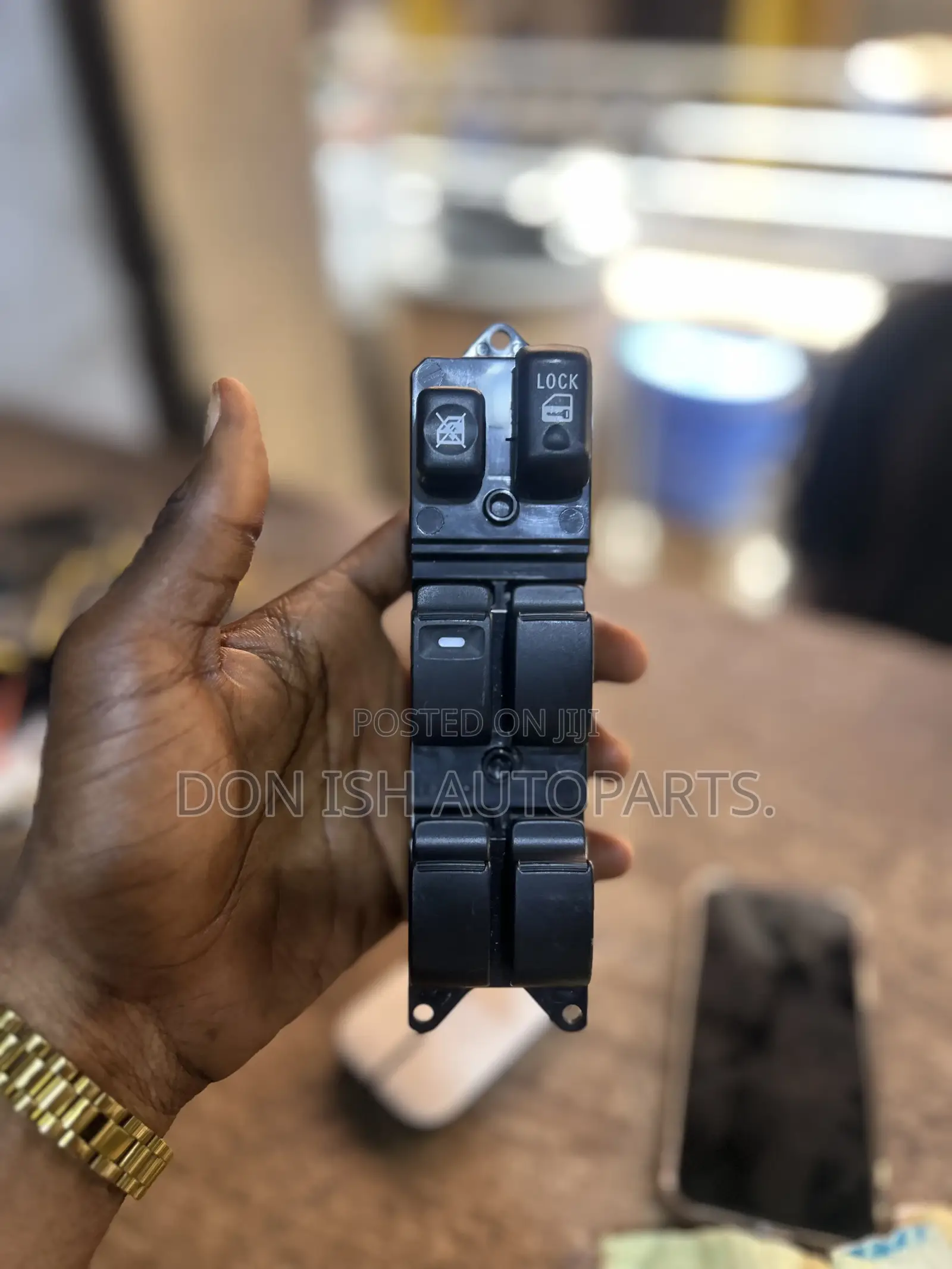 Mitsubishi Pajero Power Window Switch.