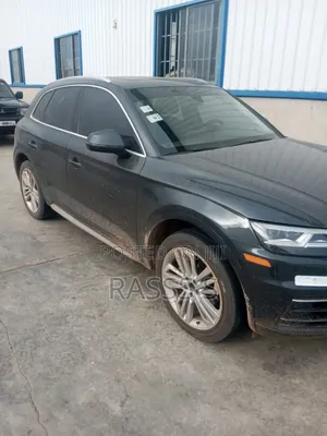 Audi Q5 2.0T Premium AWD quattro 2018 Black