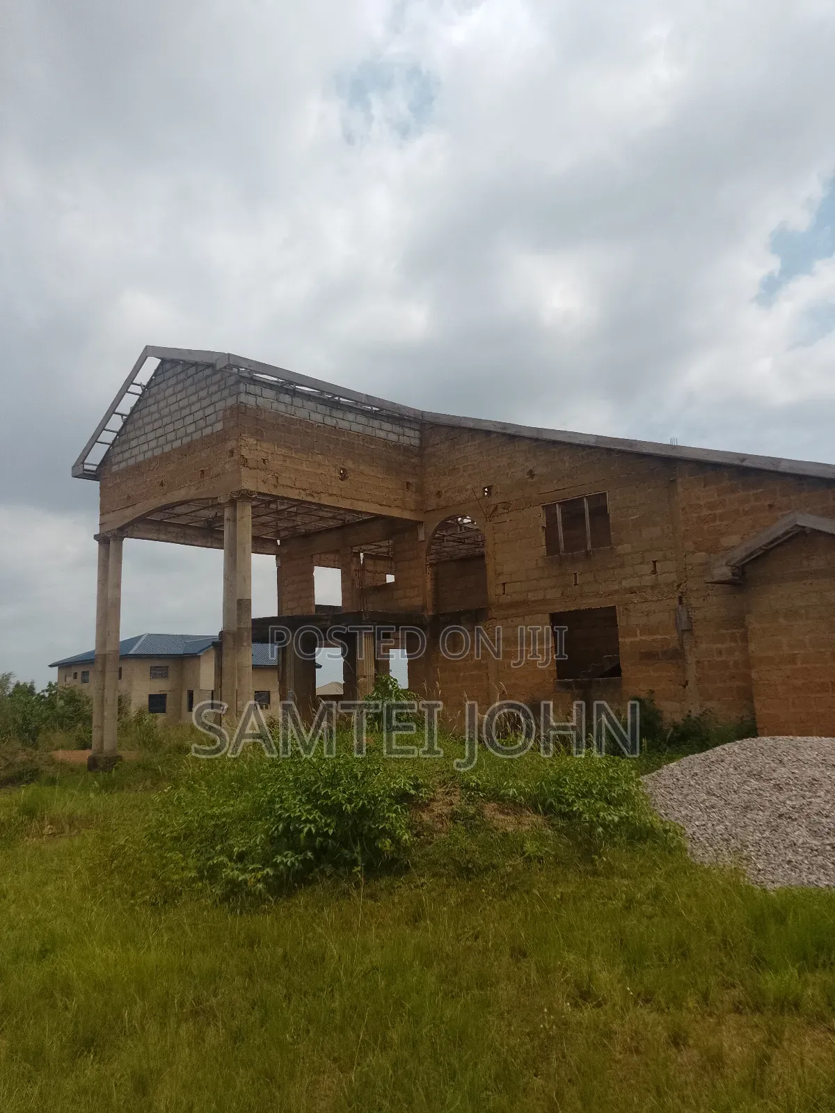 6bdrm Block of Flats in Sinco Properties, Oyibi for sale