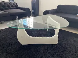 Noguchi Oval Glass Centre