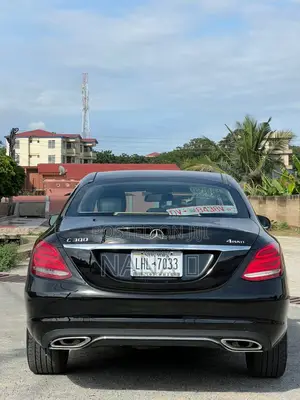 Mercedes-Benz C300 Base 4Matic Sedan AWD (2.0L 4cyl 7A) 2017 Black