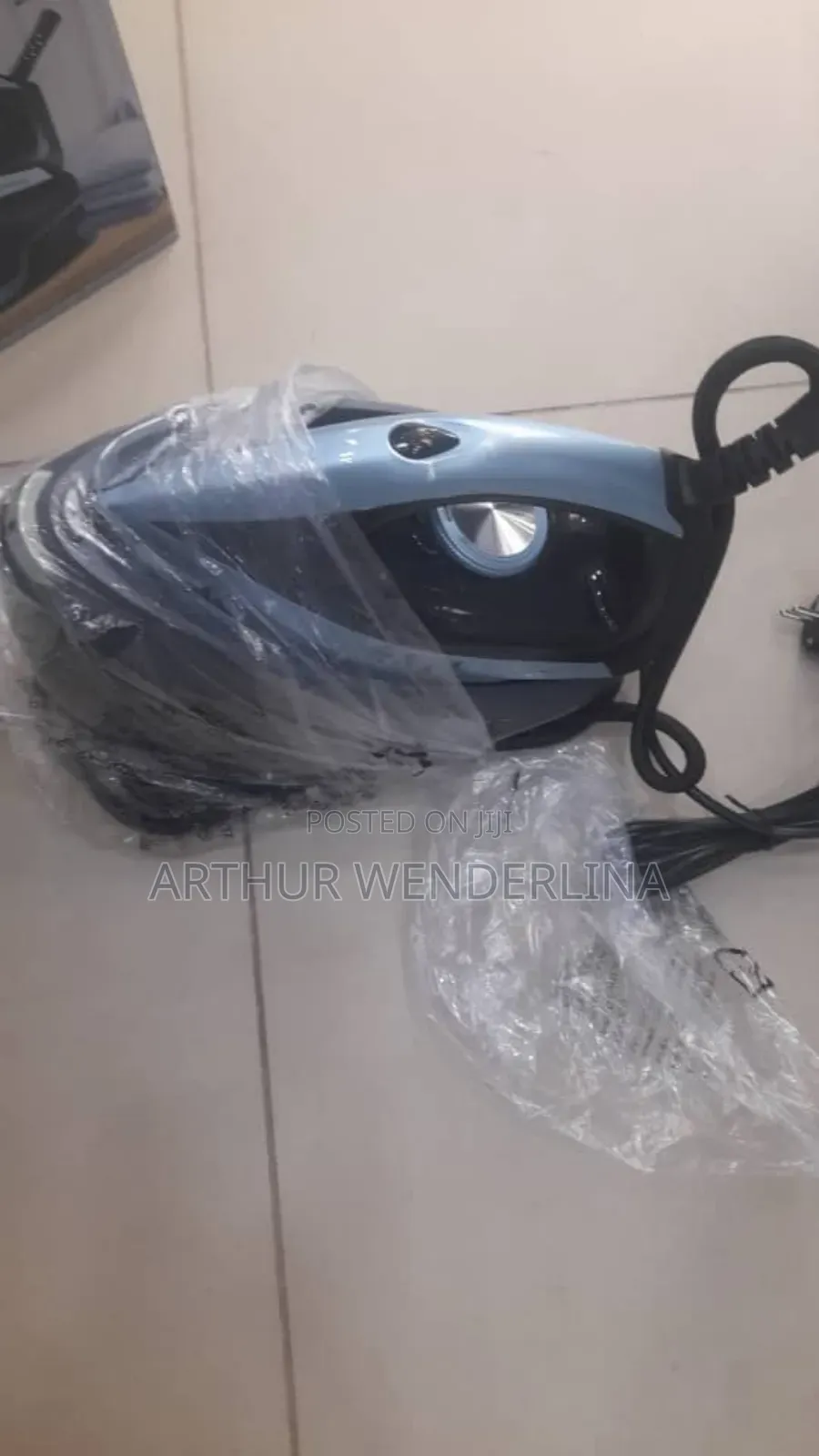 Luma Bella Steam Iron