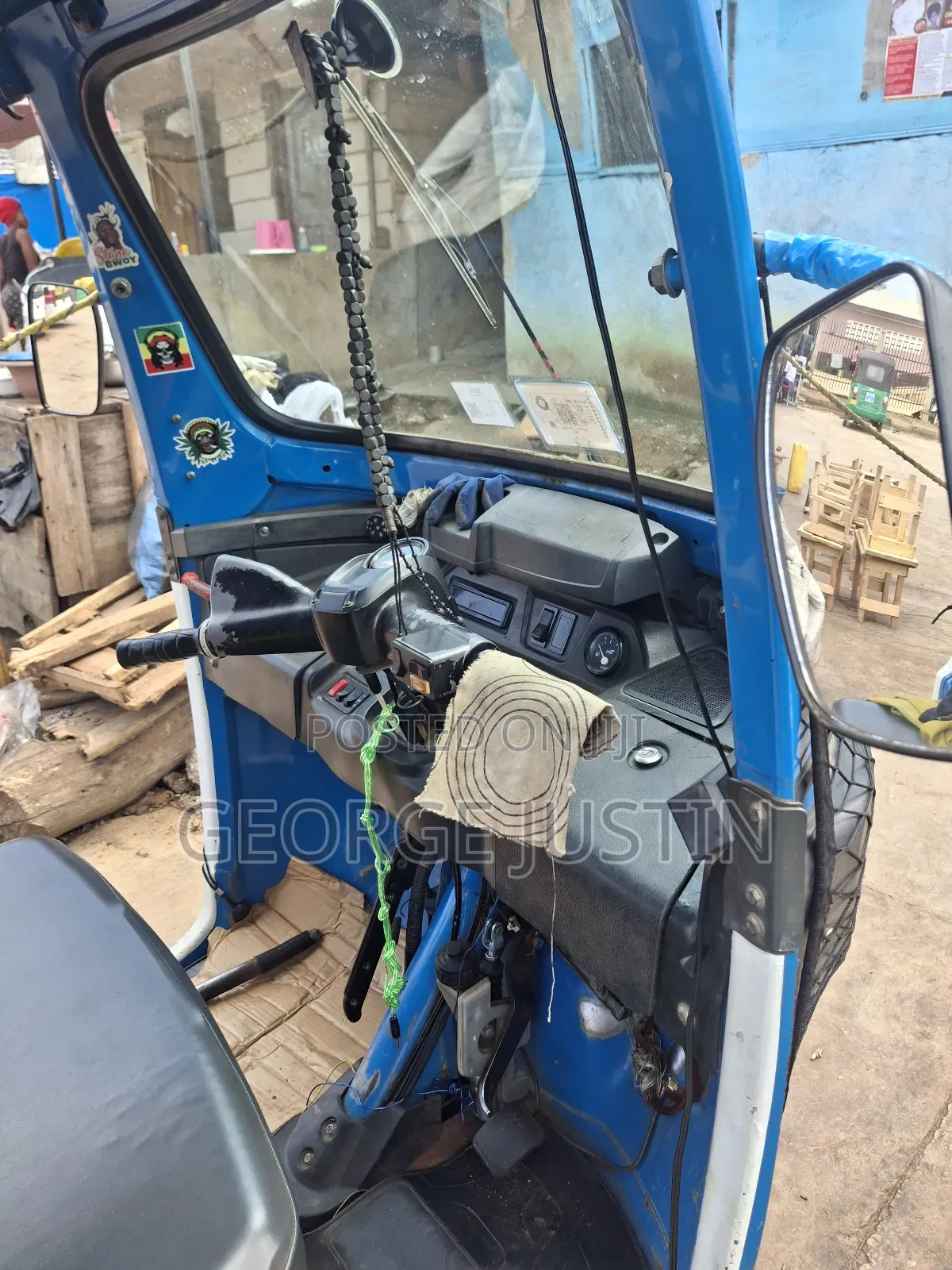 TVS King Deluxe Plus iTouch Start 2024 Blue
