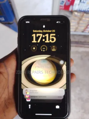New Apple iPhone 11 128 GB Red