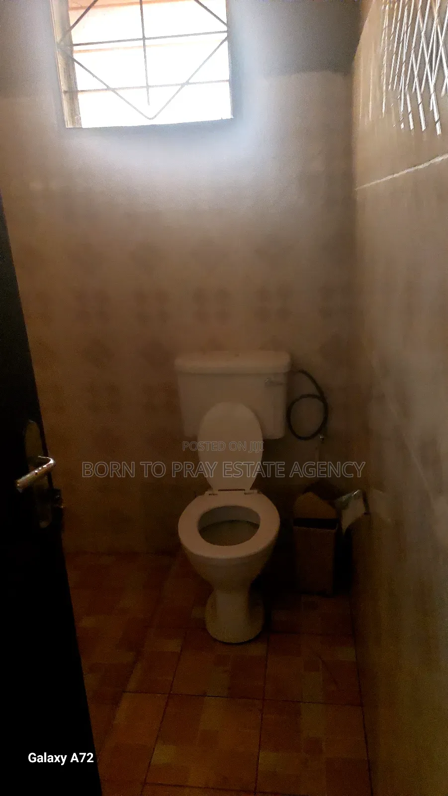 3bdrm Apartment in Bori To Pray Estate, Ejisu-Juaben Municipal for rent