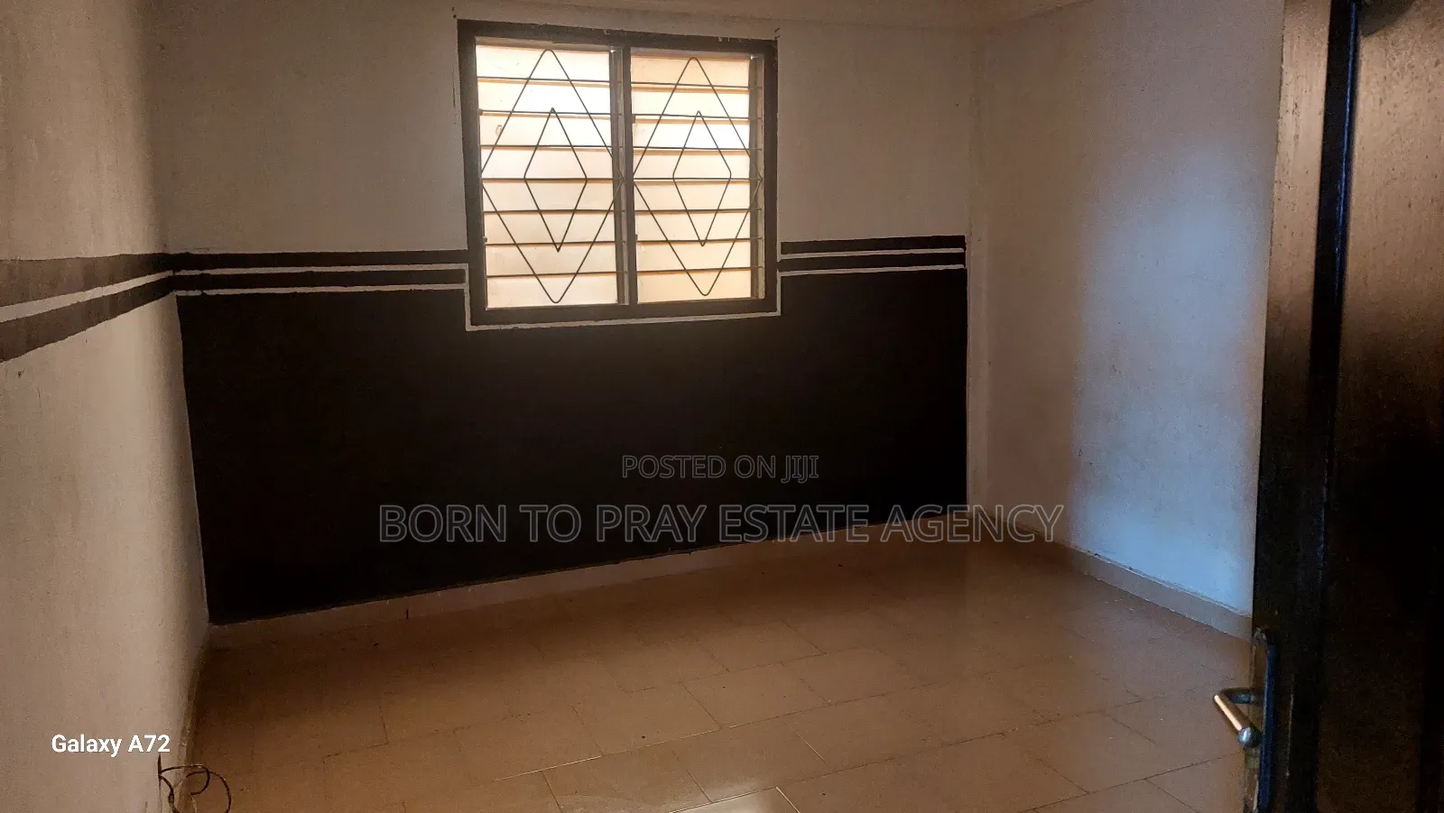 3bdrm Apartment in Bori To Pray Estate, Ejisu-Juaben Municipal for rent