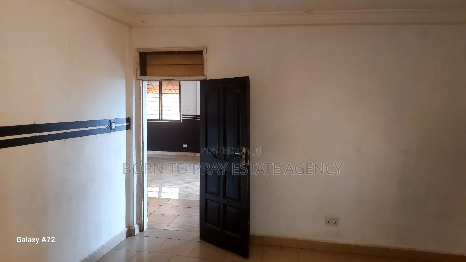 3bdrm Apartment in Bori To Pray Estate, Ejisu-Juaben Municipal for rent