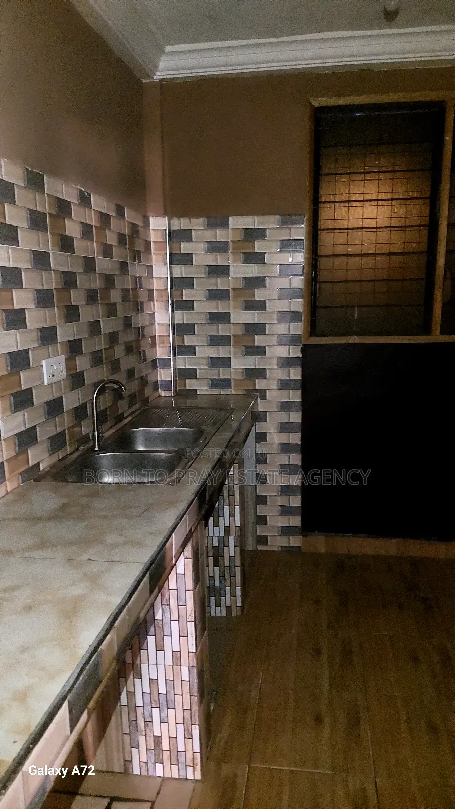 3bdrm Apartment in Bori To Pray Estate, Ejisu-Juaben Municipal for rent