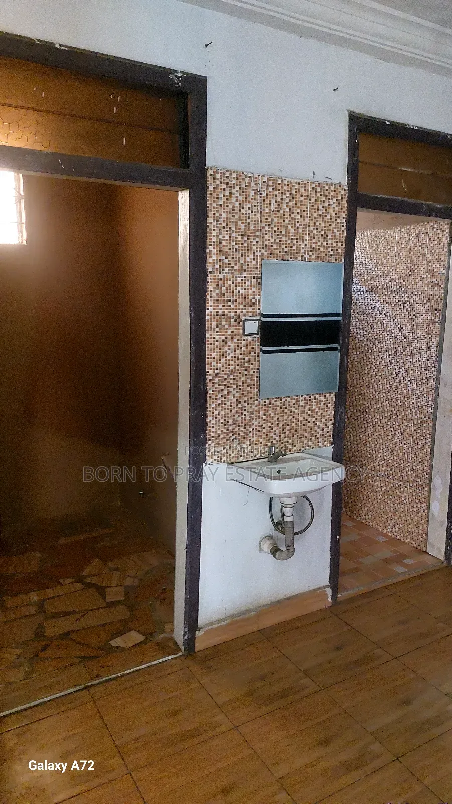 3bdrm Apartment in Bori To Pray Estate, Ejisu-Juaben Municipal for rent