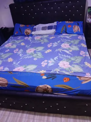 King Size Bed With Mattress