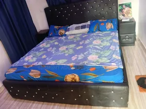 King Size Bed With Mattress
