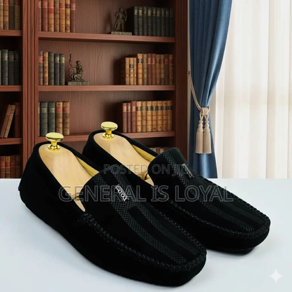 Tod’S Flat Black Coffee Loafer