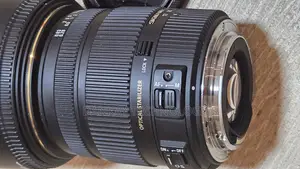 Sigma 17-50mm F/2.8 Ex Dc Os Hsm Lens