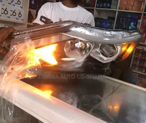 Nissan Qashqai 2014 2015 2016 2017 2018 Headlight / Head Light