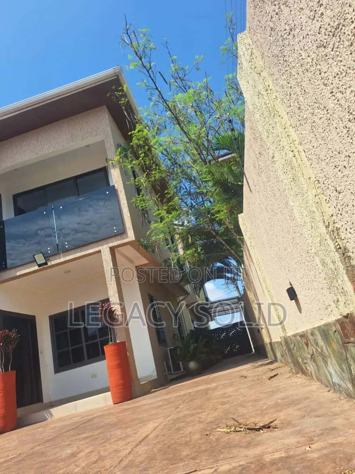 4bdrm Duplex in Legacy  Solid Real, Spintex for rent