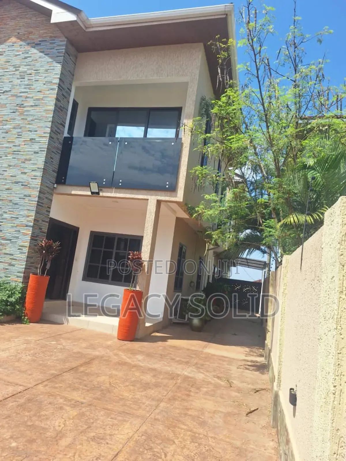 4bdrm Duplex in Legacy  Solid Real, Spintex for rent