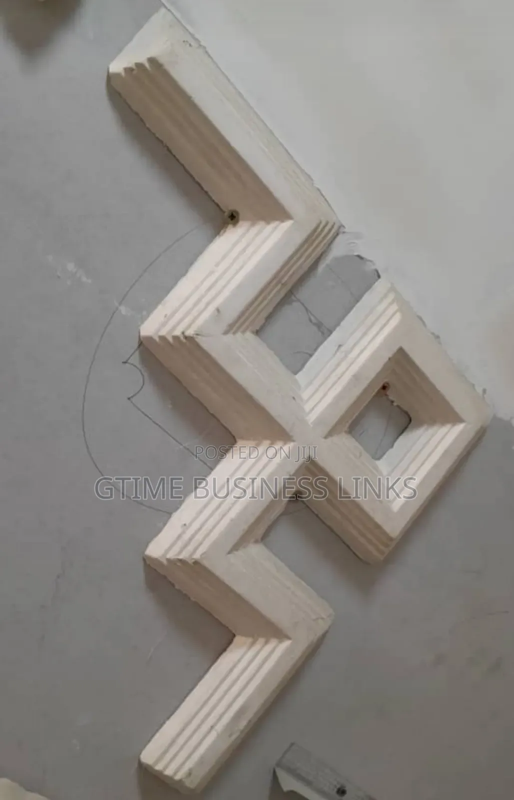 Cornices for Pop Designs