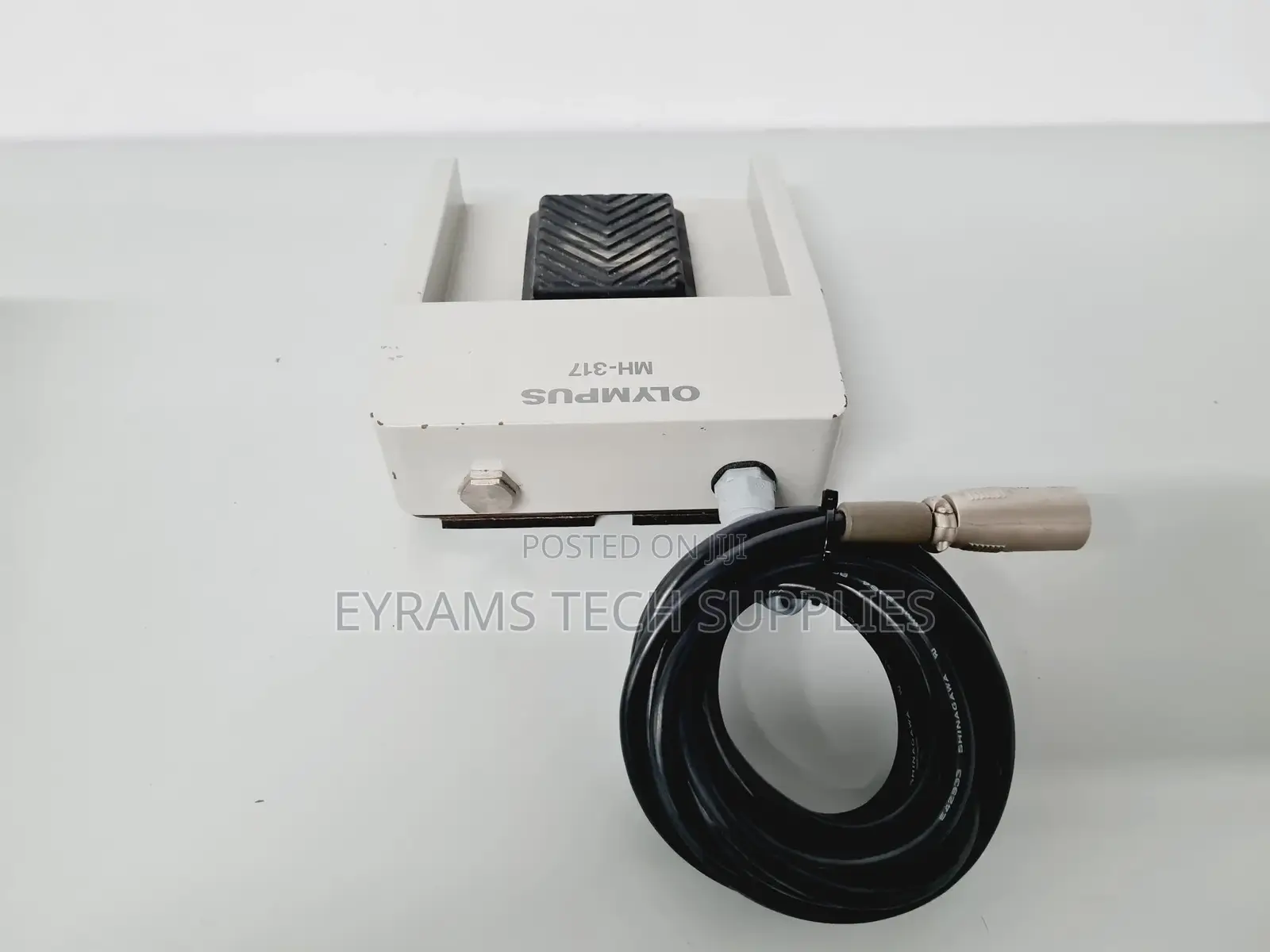 Olympus Model CLV-S20 Endoscopy System W/ Sony PVM-205md Lab