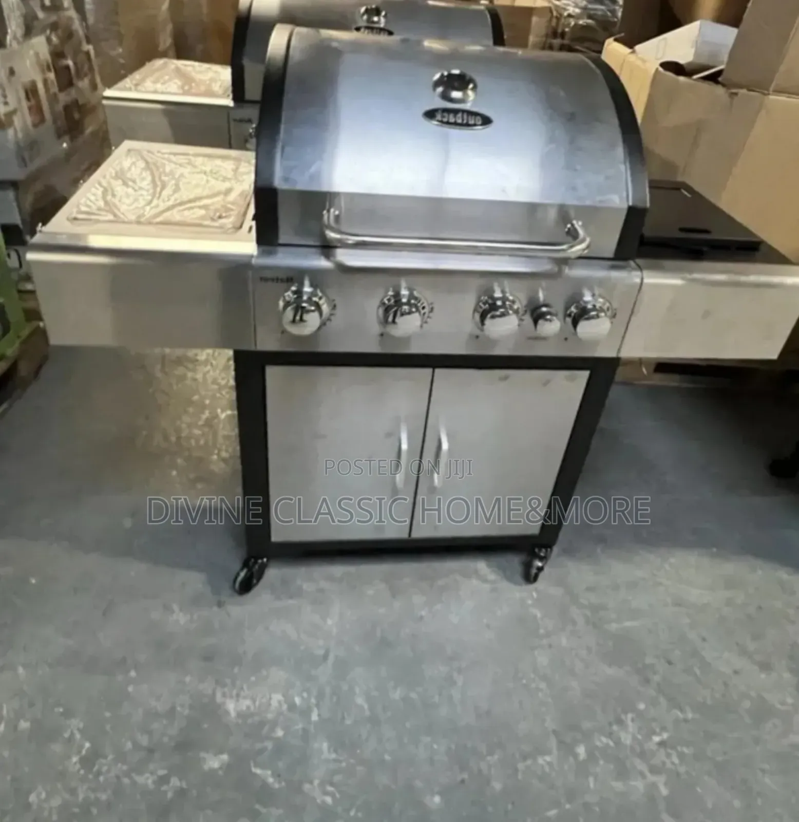 Outback Meteor 4-Burner Hybrid Gas Charcoal BBQ With a Side Burner
