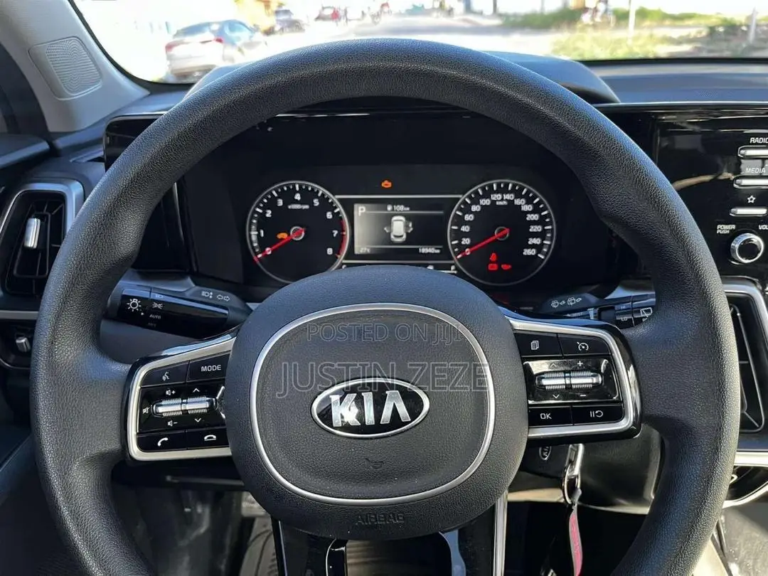 Kia Sorento LX 2021 Gray
