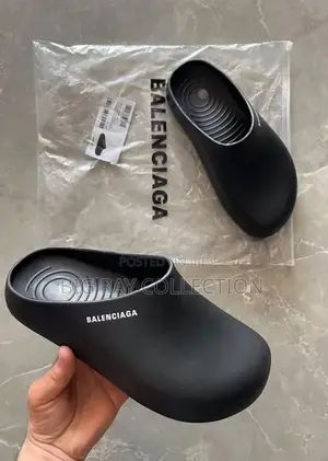 Balenciaga Slide
